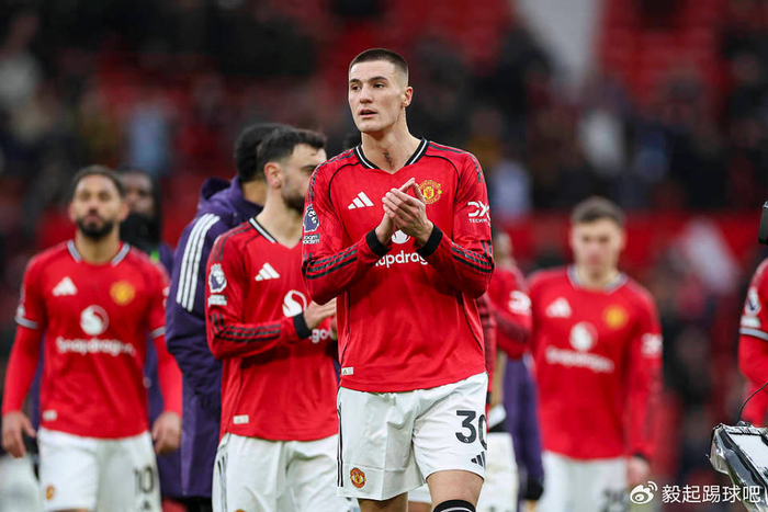 曼联夏窗引援风暴：托纳利争夺战、菲利克斯回