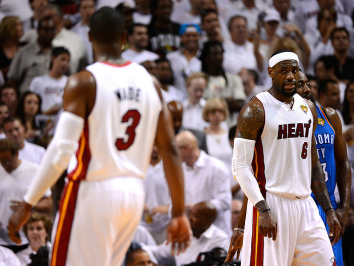 勒布朗撞肩门事件引爆热火化学反应