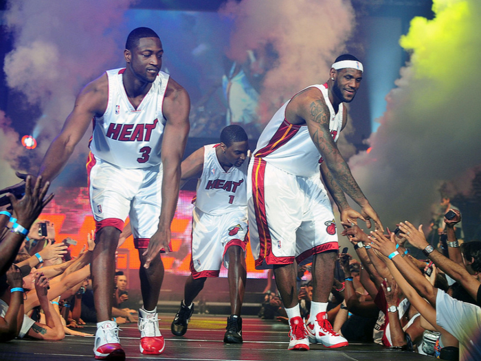 勒布朗撞肩门事件引爆热火化学反应