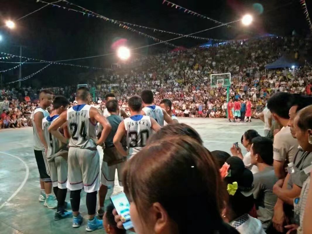 贵州台盘村村BA引爆乡村篮球文化