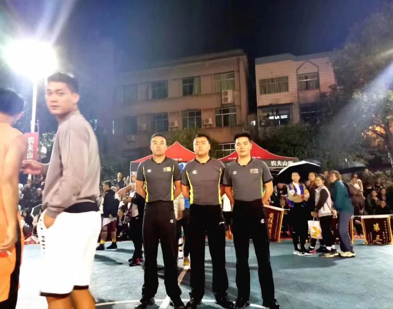 贵州台盘村村BA引爆乡村篮球文化