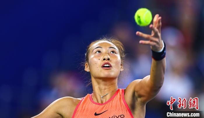 郑钦文武网决赛惜败萨巴伦卡 创个人WTA1000最佳战