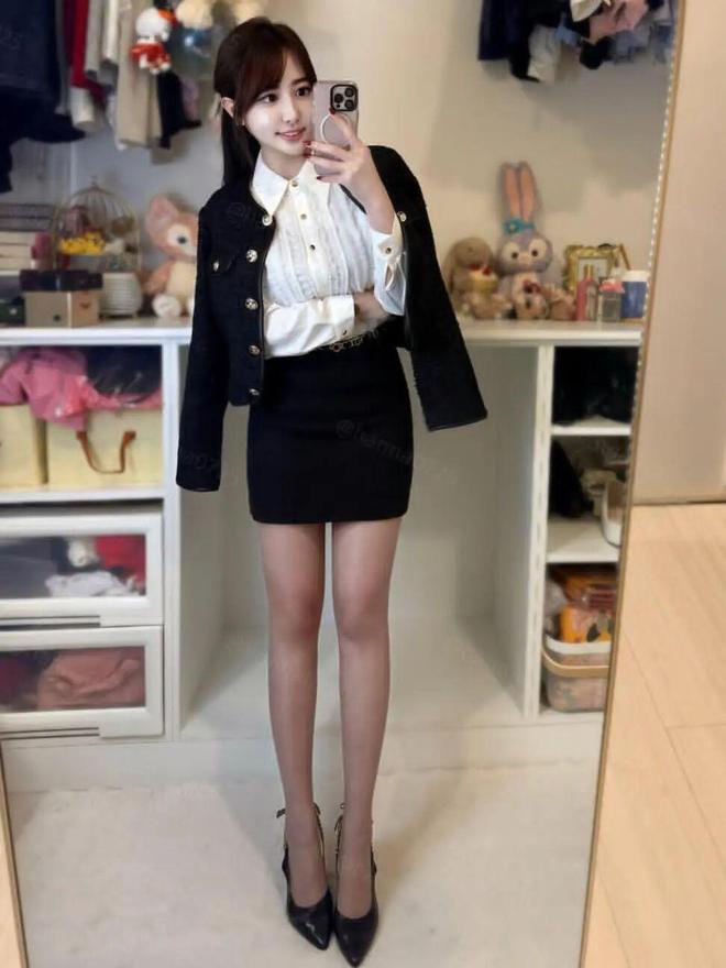 库里率勇士险胜小卡 绿军众将联手助阵