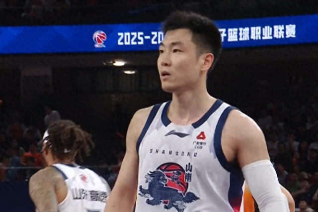 山东男篮客场5分惜败上海 全队状态起伏成关键
